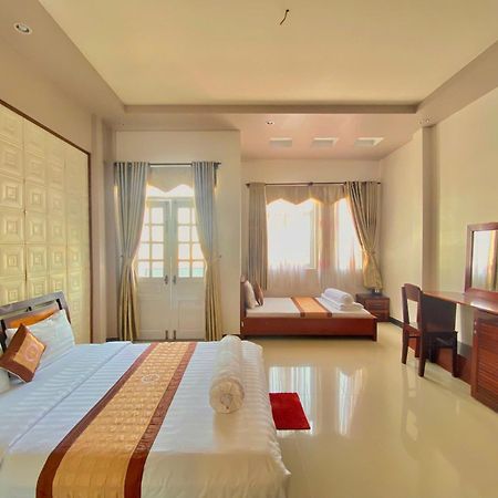 Phuc Hung 2 Hotel Rạch Giá Exterior foto