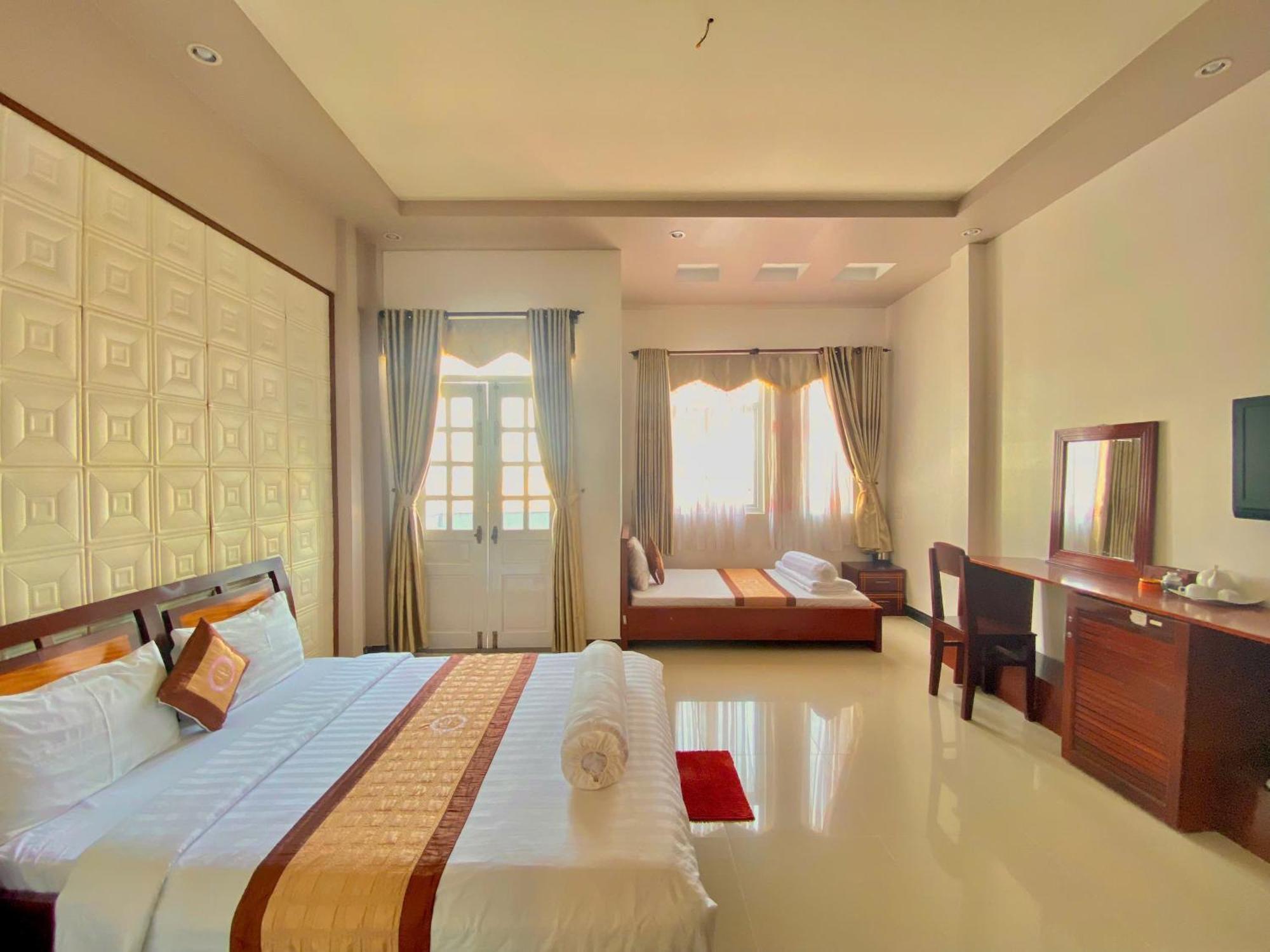 Phuc Hung 2 Hotel Rạch Giá Exterior foto